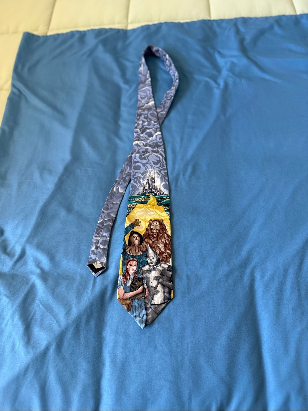 Wizard of Oz Graphic Silk Tie in Blue and Yellow